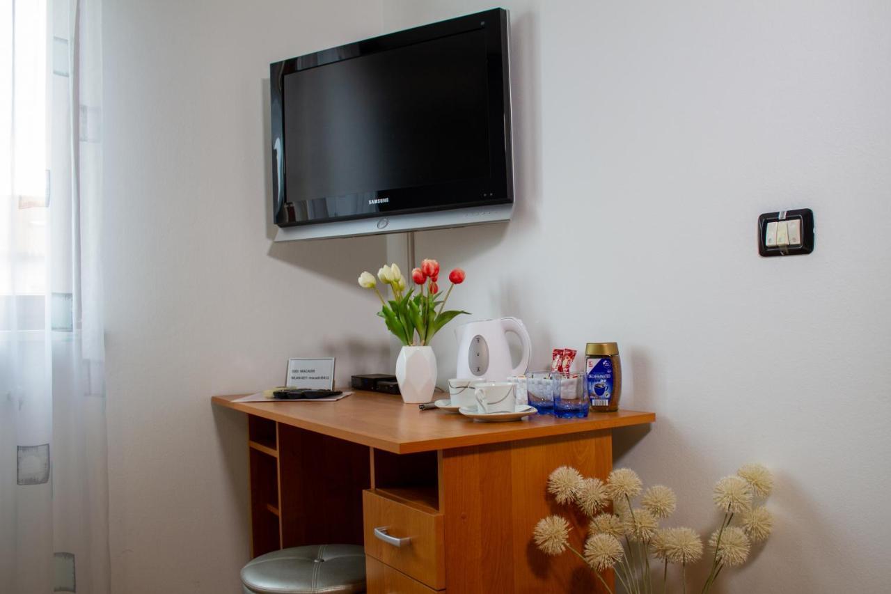 Room Adry โรวีน ภายนอก รูปภาพ